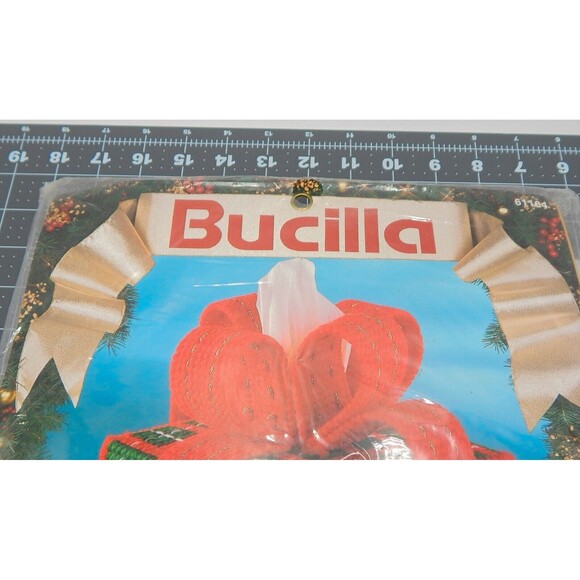 Bucilla Christmas Present Plastic Canvas Kit 61164 Tissue Box Gift Holiday Craft - Picture 2 of 5